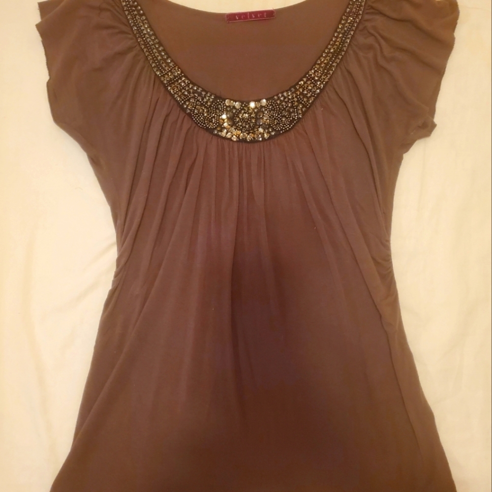 Brown shirt with embellished collar